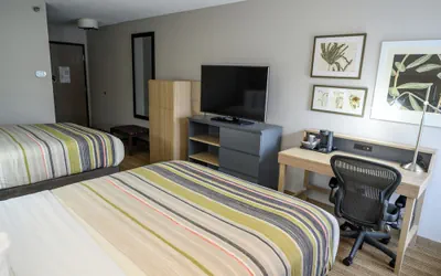 Photo 4 - Country Inn & Suites by Radisson, Greenfield, IN