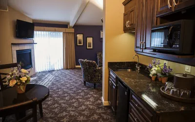 Photo 4 - Lake Lawn Resort