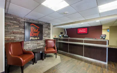 Photo 4 - Red Roof Inn PLUS+ Boston - Woburn/ Burlington