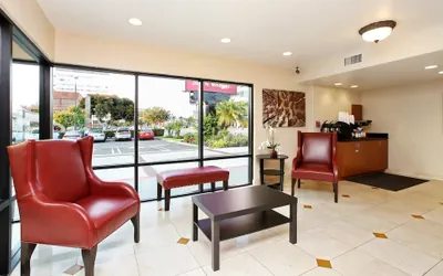 Photo 3 - Red Roof Inn Santa Ana