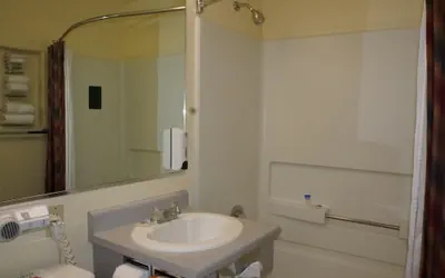Photo 2 - Oroville Value Suites