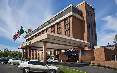 Photo 2 - Coast Wenatchee Center Hotel