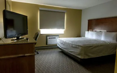 Photo 5 - Governor's Inn a Travelodge by Wyndham