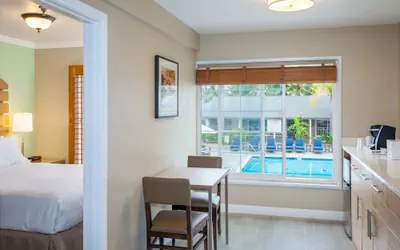 Photo 5 - Holiday Inn Express & Suites La Jolla – Windansea Beach by IHG