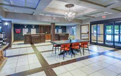 Photo 4 - DoubleTree by Hilton Hotel Port Huron