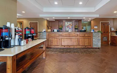 Photo 4 - Best Western Colonial Inn