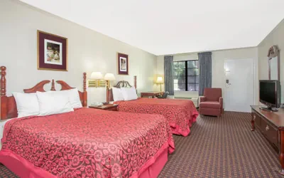 Photo 2 - A Red Dot Inn Milledgeville