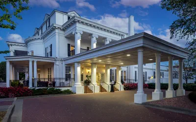 Photo 2 - Historic Boone Tavern Hotel and Restaurant