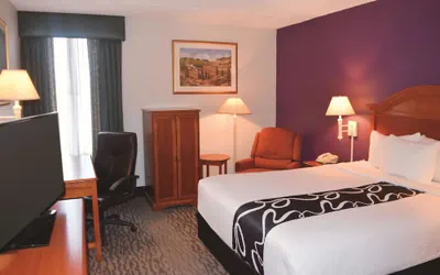 Photo 3 - La Quinta Inn by Wyndham Binghamton - Johnson City
