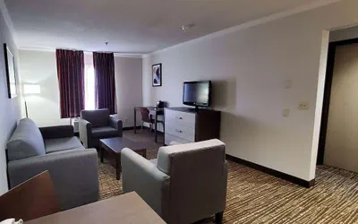 Photo 5 - Wingate by Wyndham Canton/Hall of Fame