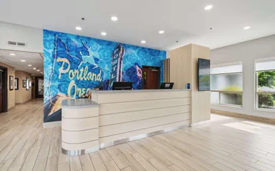Photo 4 - Best Western Lake Oswego/Portland Hotel & Suites