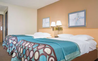 Photo 4 - Super 8 by Wyndham Menomonie WI