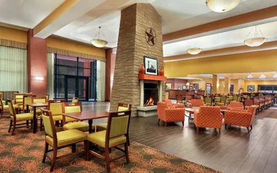 Photo 2 - Hampton Inn & Suites Dallas-Mesquite