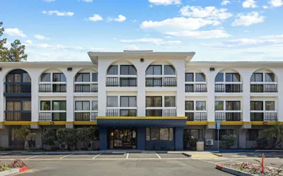 Photo 2 - City Express by Marriott Mountain View/Sunnyvale