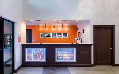 Photo 4 - Motel 6 Moss Point, MS