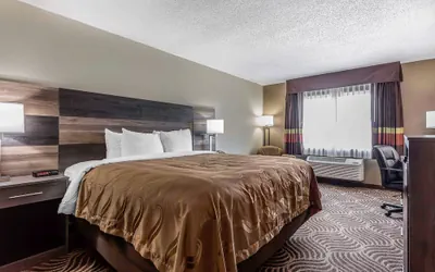 Photo 2 - Quality Inn & Suites Salisbury South