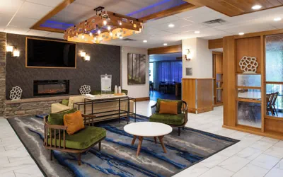 Photo 2 - Fairfield Inn & Suites by Marriott Bakersfield Central