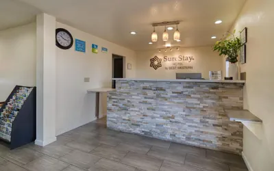 Photo 3 - SureStay Hotel by Best Western Williams