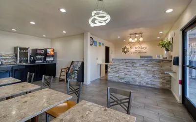 Photo 4 - SureStay Hotel by Best Western Williams
