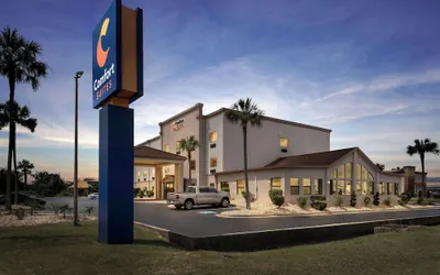 Photo 2 - Comfort Suites near Robins Air Force Base