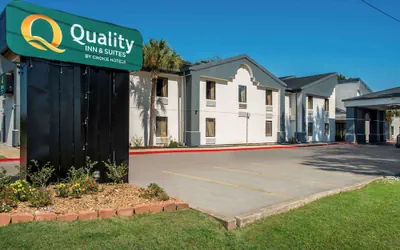 Photo 2 - Quality Inn & Suites Lafayette