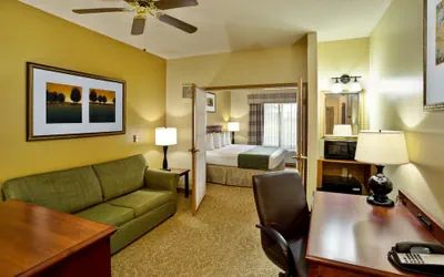 Photo 5 - Country Inn & Suites by Radisson, Marion, OH