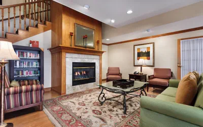Photo 2 - Country Inn & Suites by Radisson, Marion, OH