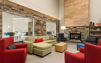 Photo 2 - Country Inn & Suites by Radisson, Platteville, WI