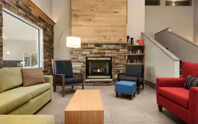Photo 3 - Country Inn & Suites by Radisson, Platteville, WI
