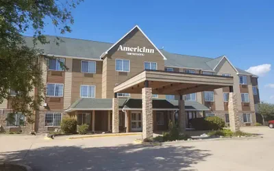 Photo 2 - AmericInn by Wyndham Galesburg