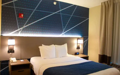 Photo 4 - Country Inn & Suites by Radisson, Rock Falls, IL