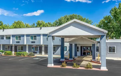 Photo 2 - Quality Inn Buffalo