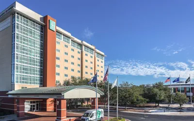 Photo 2 - Embassy Suites by Hilton Charleston Airport Convention Ctr