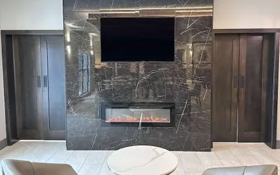 Photo 2 - La Quinta Inn & Suites by Wyndham South Bend