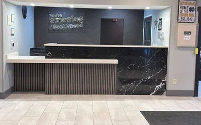 Photo 4 - La Quinta Inn & Suites by Wyndham South Bend