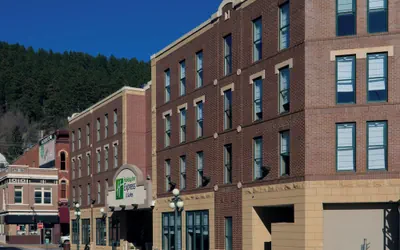 Photo 2 - Holiday Inn Express Hotel & Suites Deadwood-Gold Dust Casino by IHG