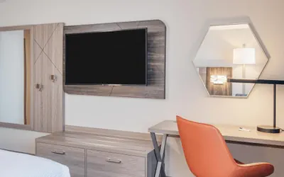 Photo 4 - Holiday Inn Express Federal Way Seattle South by IHG