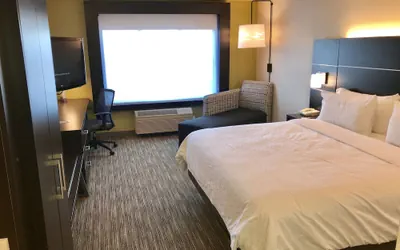 Photo 4 - Holiday Inn Express Hotel & Suites Tracy by IHG