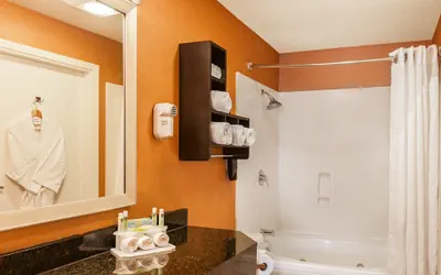 Photo 5 - Holiday Inn Express Hotel & Suites San Jose-Morgan Hill by IHG
