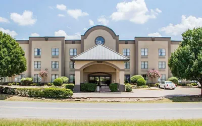 Photo 2 - Comfort Suites McAlester