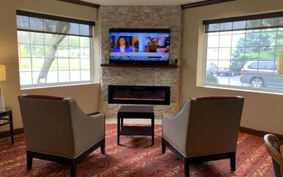 Photo 4 - Days Inn by Wyndham Austintown