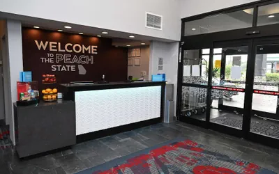Photo 3 - Hampton Inn Valdosta/Lake Park Area