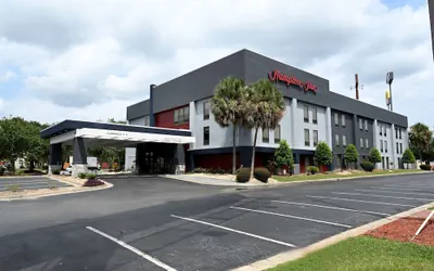 Photo 2 - Hampton Inn Valdosta/Lake Park Area