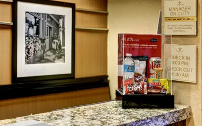 Photo 5 - Hampton Inn & Suites Atlanta Galleria