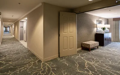 Photo 4 - Hampton Inn & Suites Nashville-Green Hills