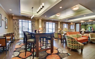 Photo 4 - Hampton Inn Warner Robins