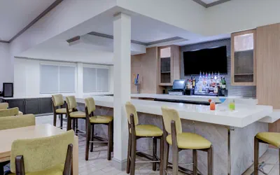 Photo 3 - Hilton Garden Inn Anaheim Garden Grove