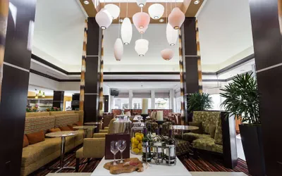 Photo 3 - Hilton Garden Inn San Mateo