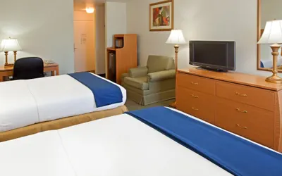 Photo 4 - Holiday Inn Express Hotel & Suites Columbus by IHG