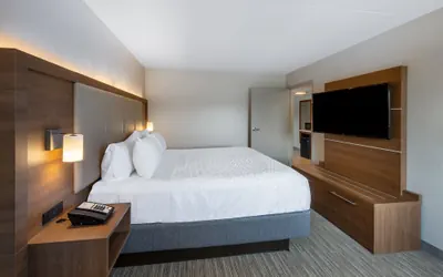 Photo 3 - Holiday Inn Express State College at Williamsburg Square by IHG